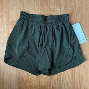 ❤️ Lululemon Track That MR Short 5" Lined Dark Olive Size 6 NWT